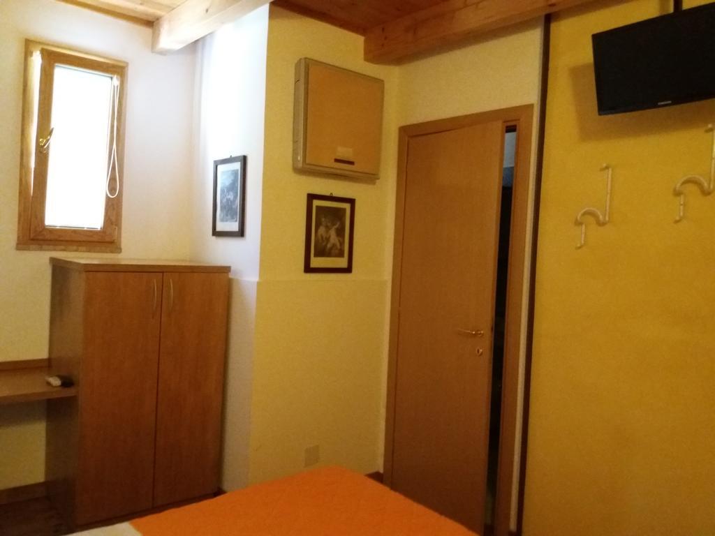 Villa Mola Bed And Breakfast Corbara  Exterior foto